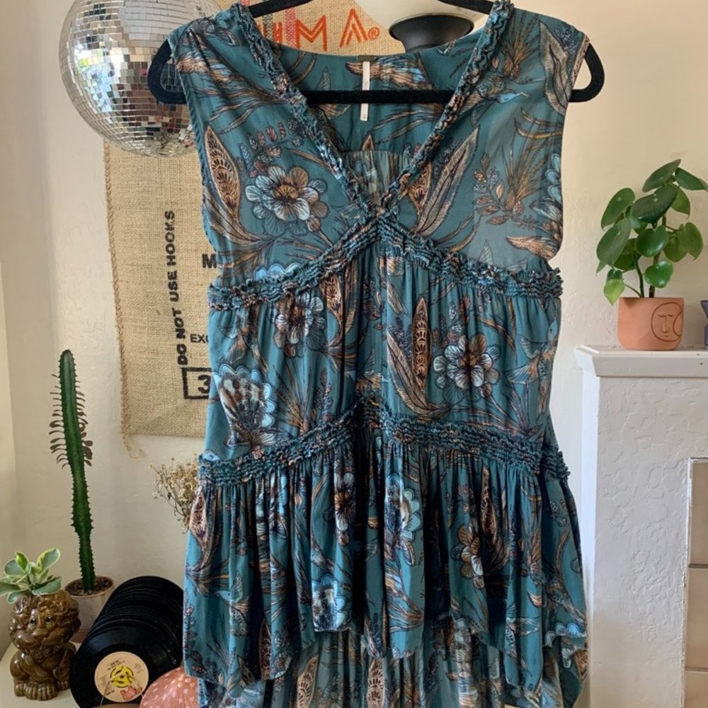 Free People Dress / Cover Up Blue Floral / Paisley Pattern